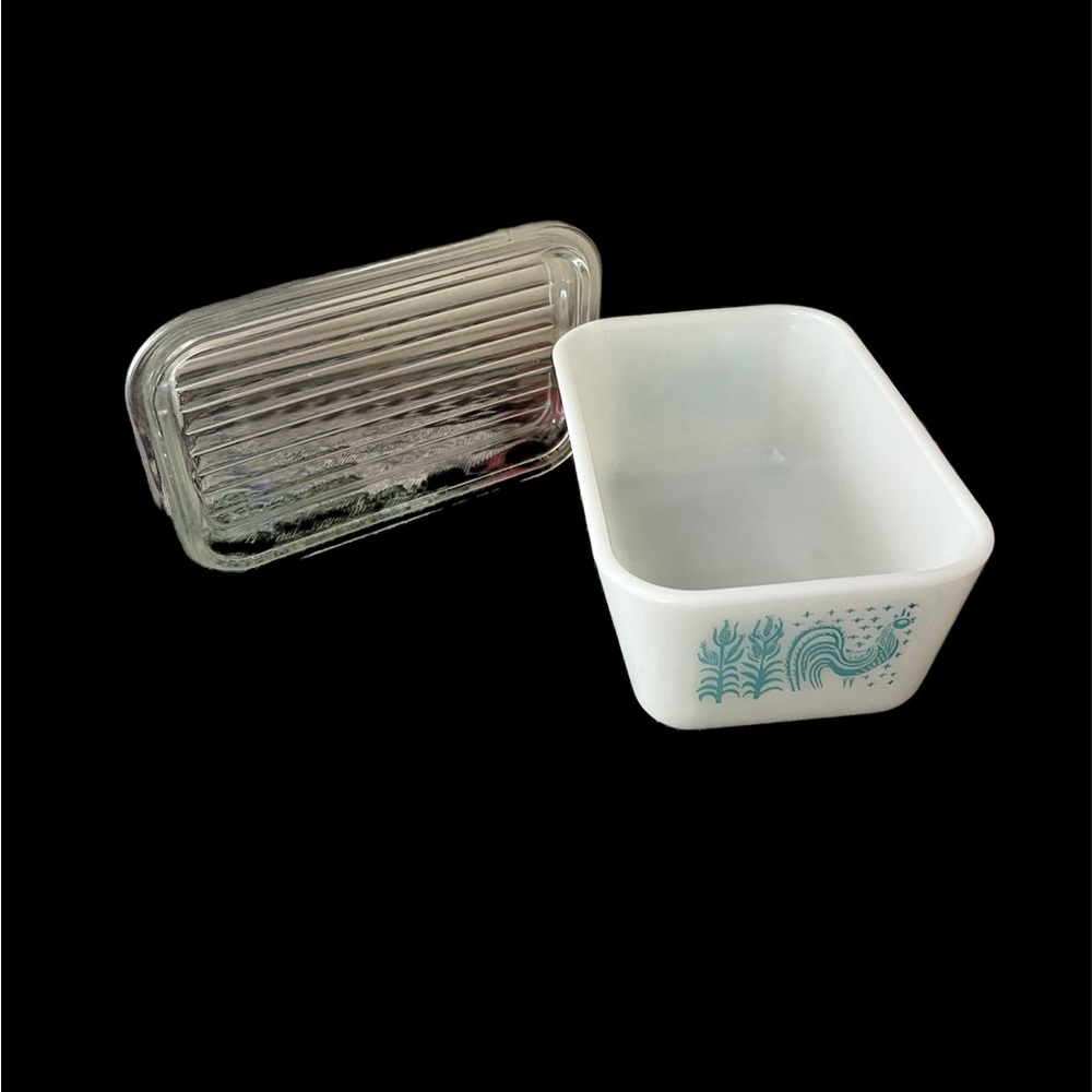 Vintage Pyrex Butterprint 1957-68 dish